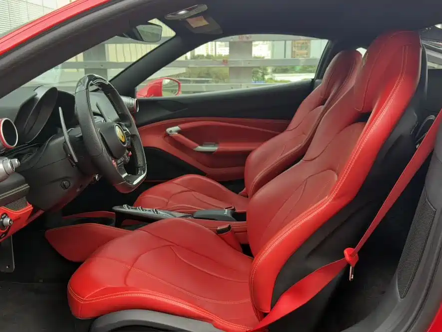 Ferrari Ferrari F8 Tributo 3.9T V8 2022 - thumbnail 7