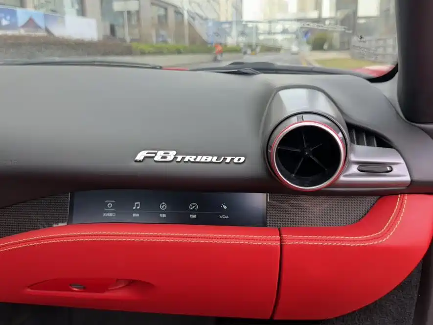 Ferrari Ferrari F8 Tributo 3.9T V8 2022 - thumbnail 11