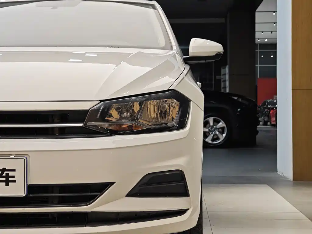 Volkswagen Volkswagen Polo 2023 Plus 1.5L Automatic Comfort Edition 2023 - thumbnail 2