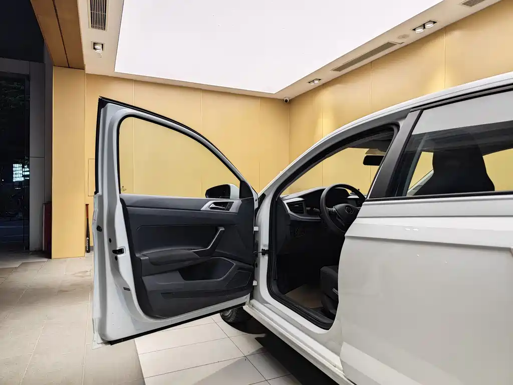 Volkswagen Volkswagen Polo 2023 Plus 1.5L Automatic Comfort Edition 2023 - thumbnail 7