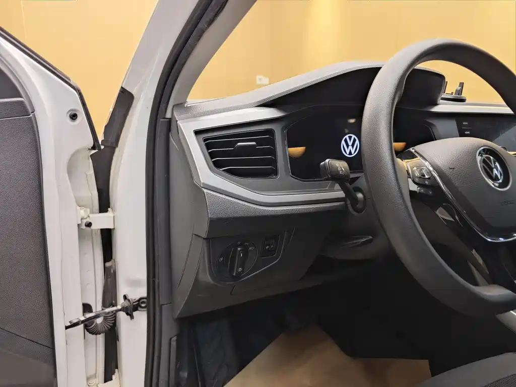 Volkswagen Volkswagen Polo 2023 Plus 1.5L Automatic Comfort Edition 2023 - thumbnail 11