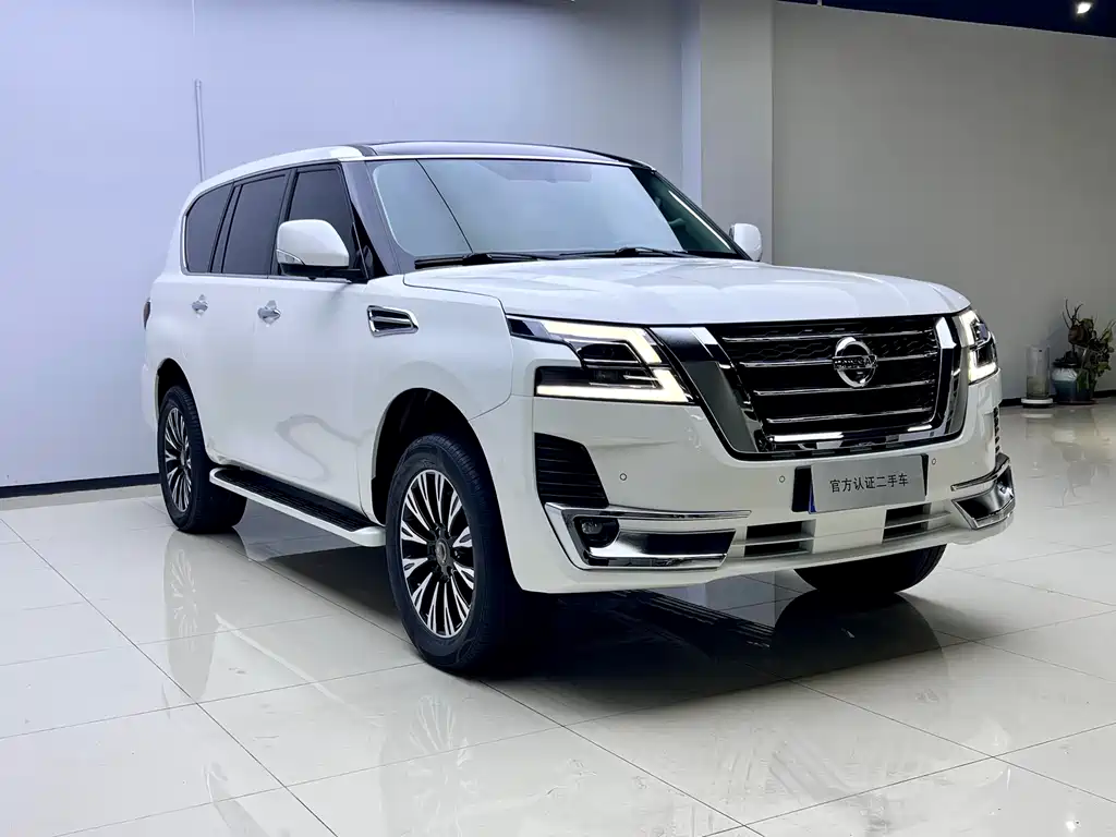 Nissan Nissan Patrol 2018 4.0L Platinum Edition 2018 - thumbnail 3