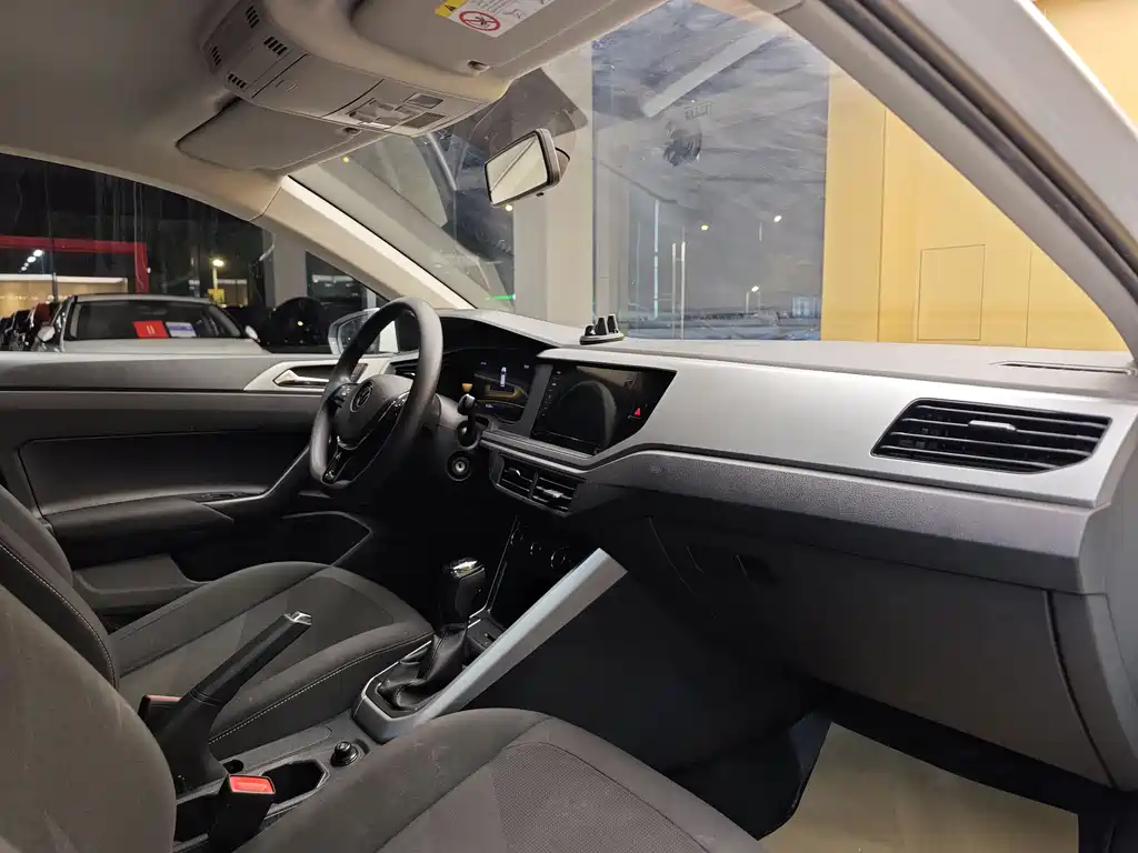 Volkswagen Volkswagen Polo 2023 Plus 1.5L Automatic Comfort Edition 2023 - thumbnail 30