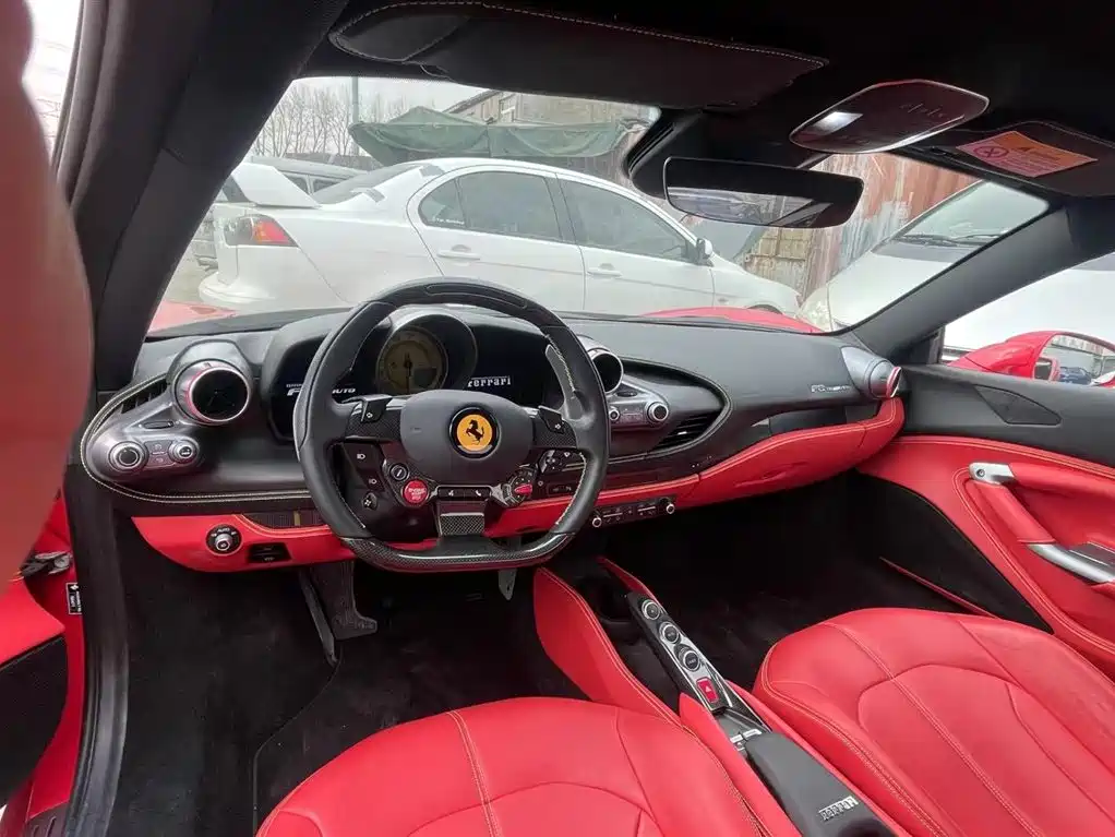 Ferrari Ferrari F8 Tributo 3.9T V8 2022 - thumbnail 6