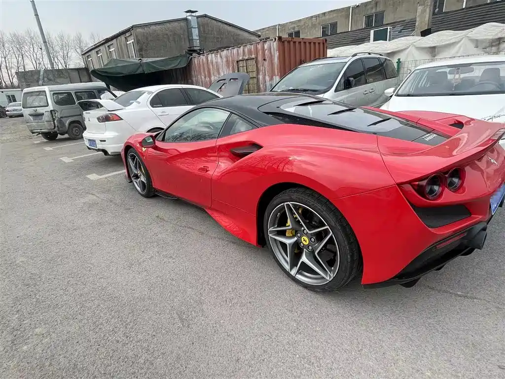 Ferrari Ferrari F8 Tributo 3.9T V8 2022 - thumbnail 8