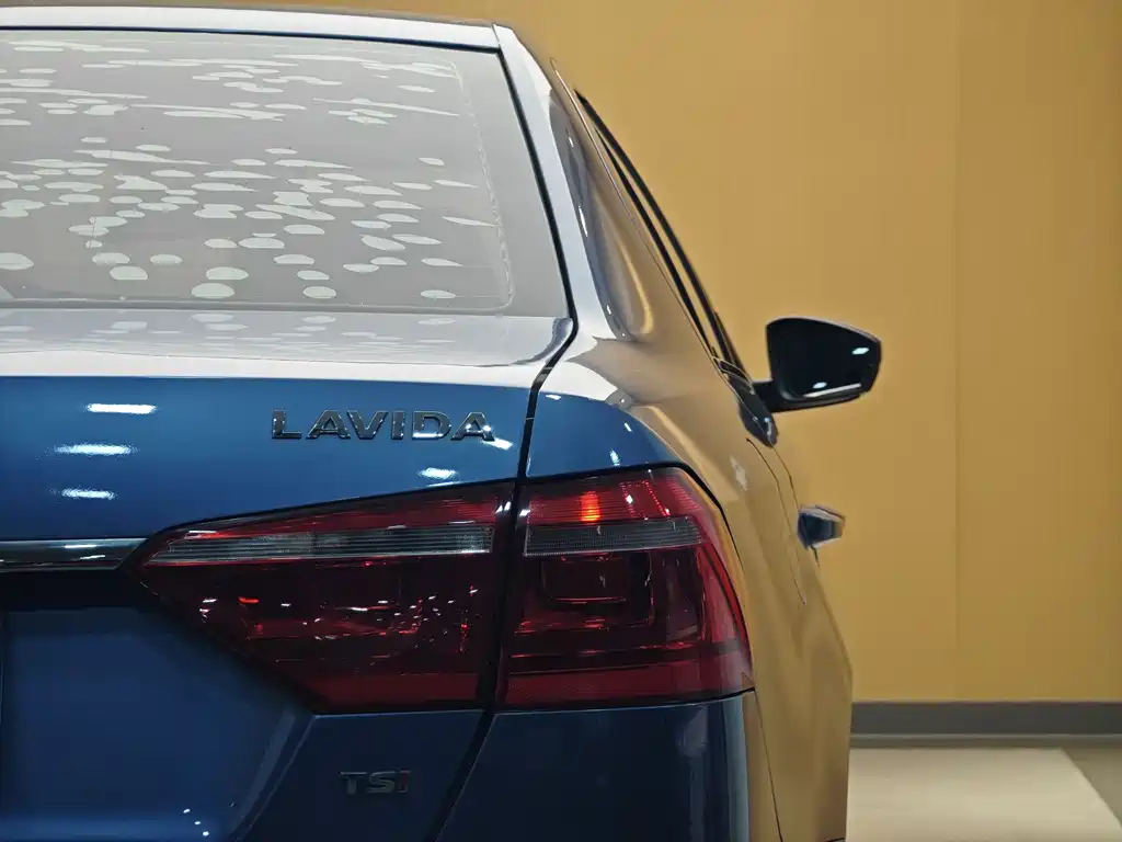 Volkswagen Volkswagen Lavida 2013 1.4TSI DSG Comfort Edition 2013 - thumbnail 25