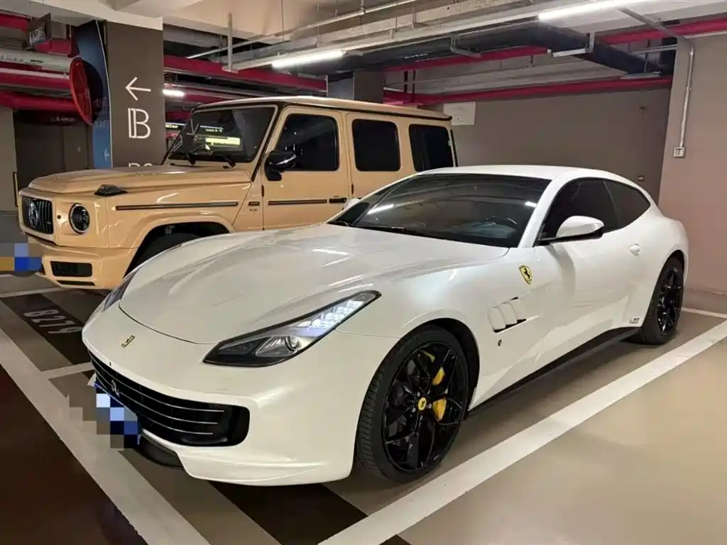 Ferrari GTC4 Lusso 2017 3.9T V8 2019 - thumbnail 3