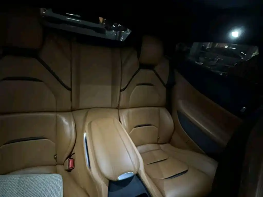 Ferrari GTC4 Lusso 2017 3.9T V8 2017 - thumbnail 6