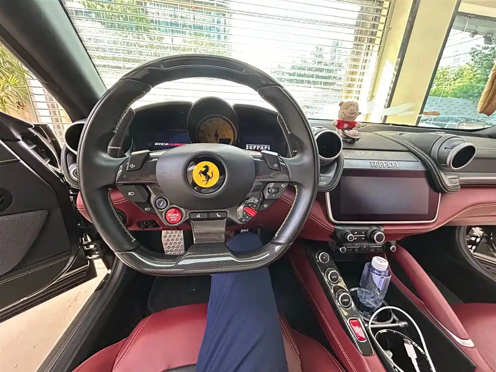 Ferrari GTC4 Lusso 2017 3.9T V8 2018 - thumbnail 6