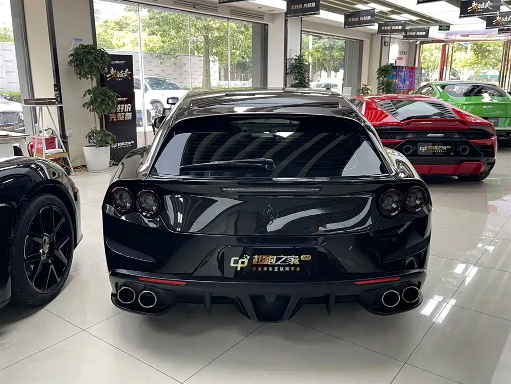 Ferrari GTC4 Lusso 2017 3.9T V8 2019 - thumbnail 5