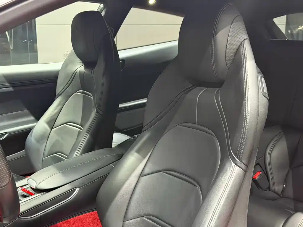 Ferrari GTC4 Lusso 2017 3.9T V8 2019 - thumbnail 6