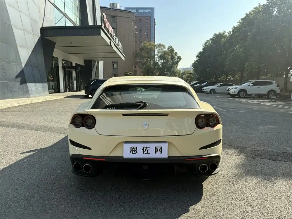 Ferrari GTC4 Lusso 2017 3.9T V8 2020 - thumbnail 15