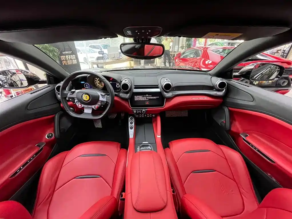 Ferrari GTC4 Lusso 2017 3.9T V8 2019 - thumbnail 15