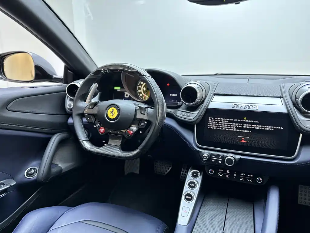 Ferrari GTC4 Lusso 2017 3.9T V8 2018 - thumbnail 15