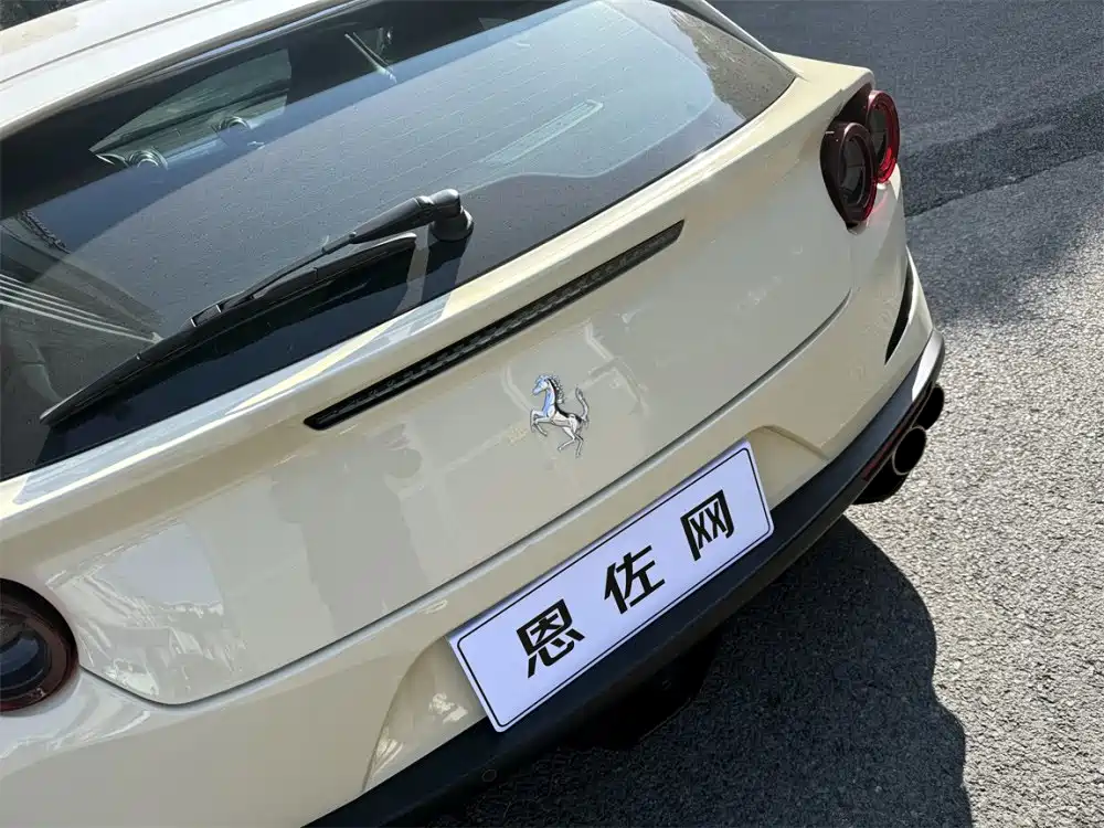 Ferrari GTC4 Lusso 2017 3.9T V8 2020 - thumbnail 17