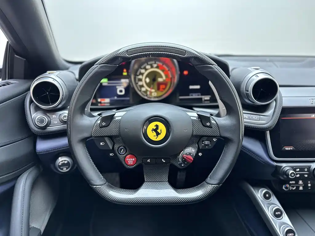 Ferrari GTC4 Lusso 2017 3.9T V8 2018 - thumbnail 18
