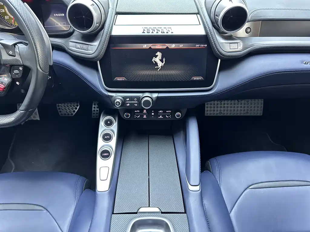 Ferrari GTC4 Lusso 2017 3.9T V8 2018 - thumbnail 19