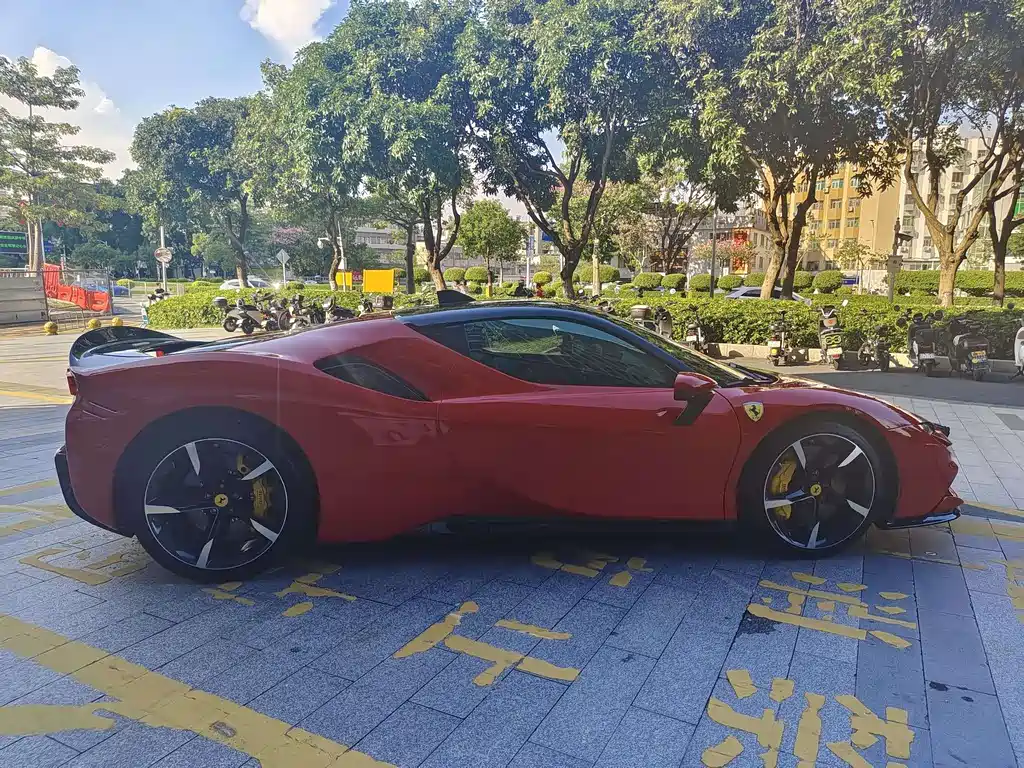 Ferrari SF90 2020 3.9T V8 Stradale 2022 - thumbnail 3