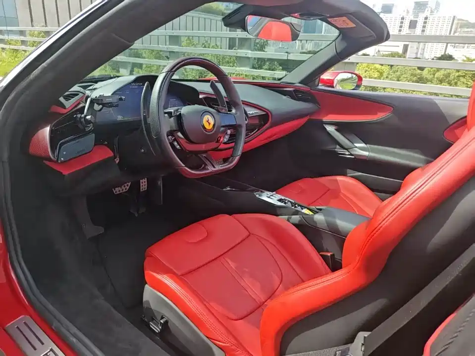 Ferrari SF90 3.9T V8 Spider 2021 - thumbnail 3