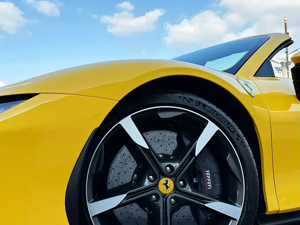 Ferrari SF90 3.9T V8 Spider 2022 - thumbnail 6