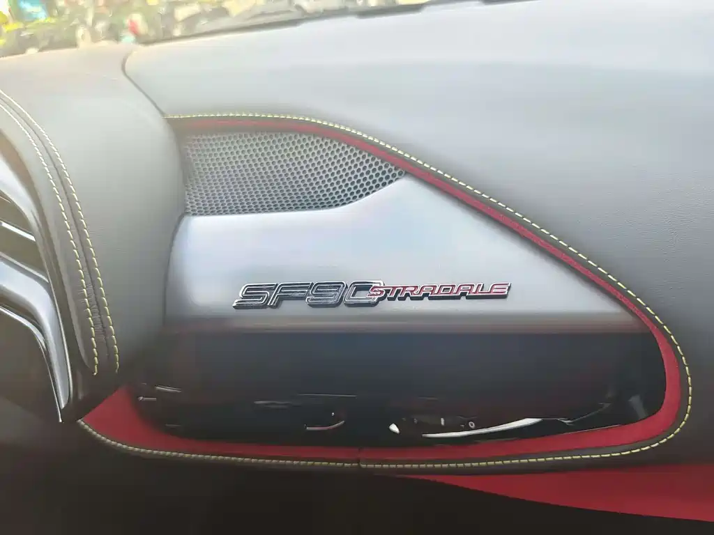 Ferrari SF90 2020 3.9T V8 Stradale 2022 - thumbnail 11