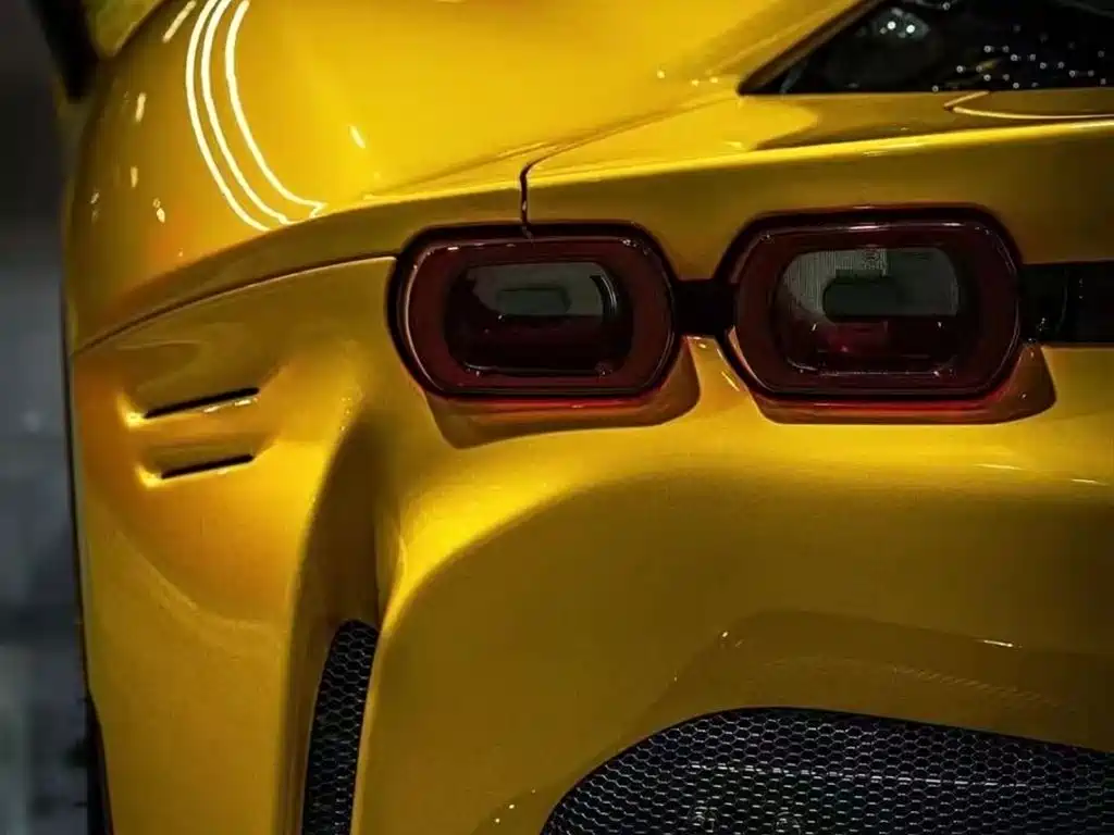 Ferrari SF90 3.9T V8 Spider 2022 - thumbnail 10