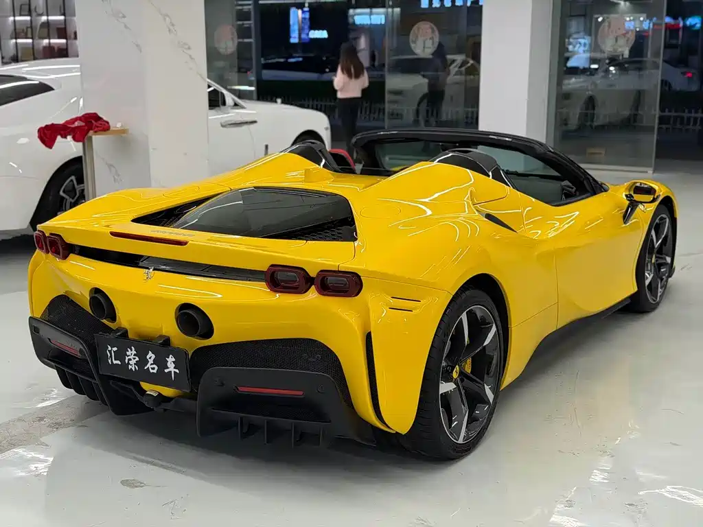 Ferrari SF90 3.9T V8 Spider 2025 - thumbnail 12