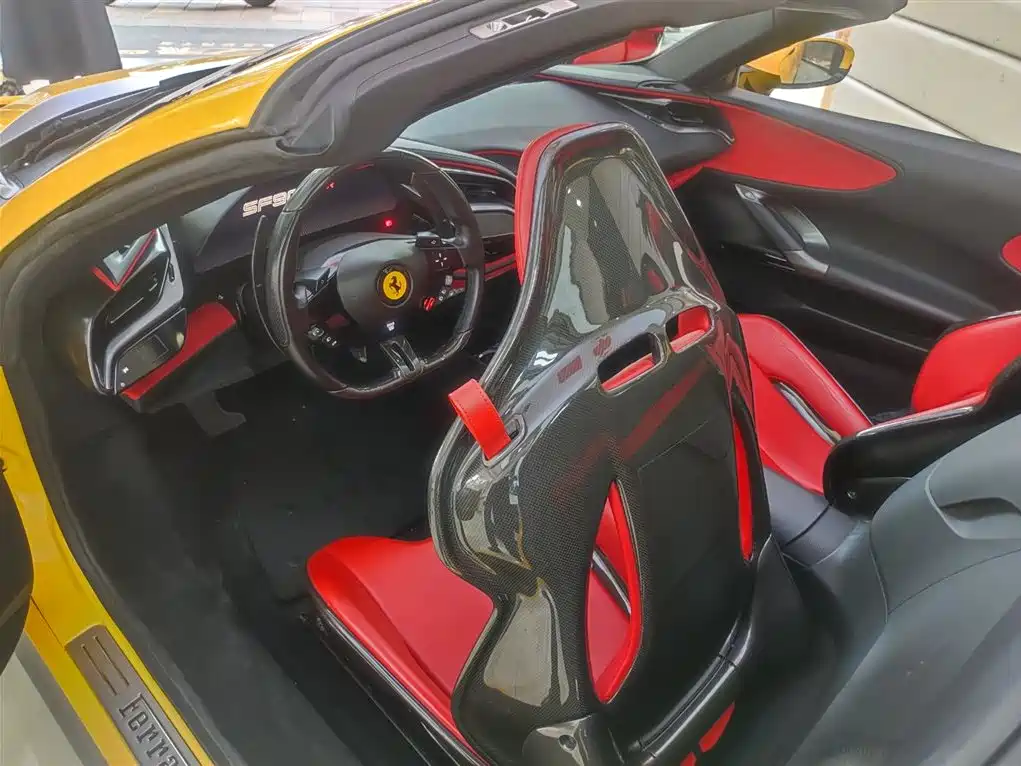 Ferrari SF90 3.9T V8 Spider 2022 - thumbnail 19