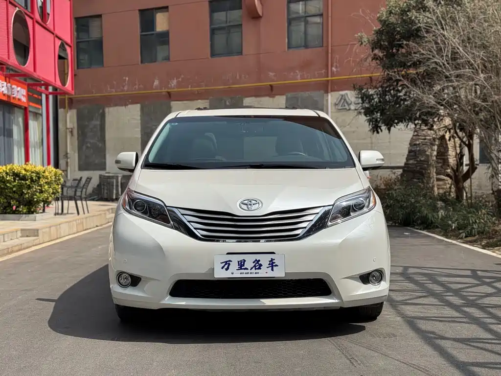 Toyota Toyota Sienna 2016 3.5L Automatic 2016 - thumbnail 2