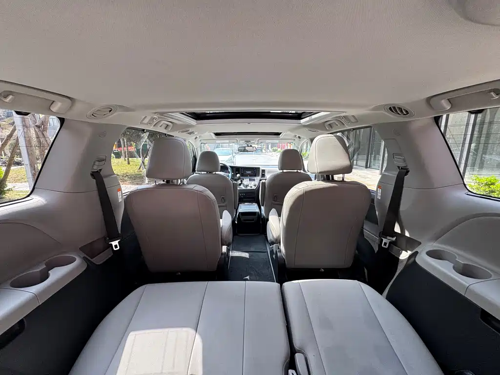 Toyota Toyota Sienna 2016 3.5L Automatic 2016 - thumbnail 16