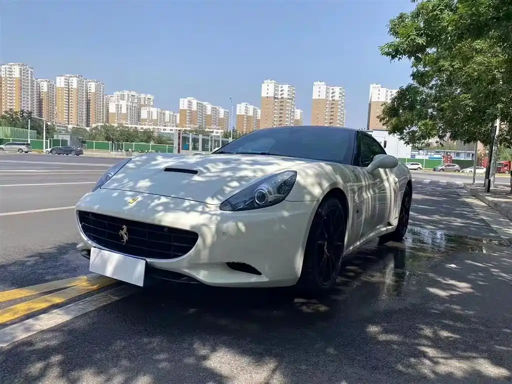 Ferrari California T 4.3L Standard 2012 2013
