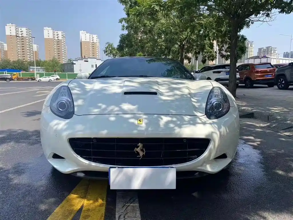 Ferrari California T 4.3L Standard 2012 2013 - thumbnail 3