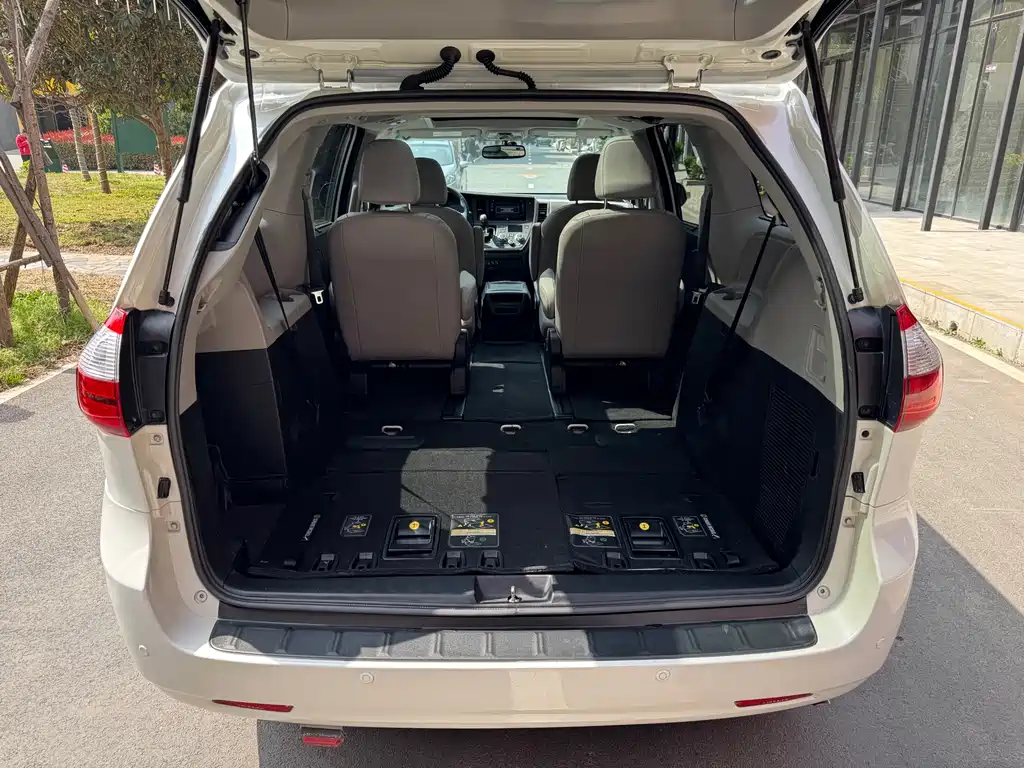 Toyota Toyota Sienna 2016 3.5L Automatic 2016 - thumbnail 20