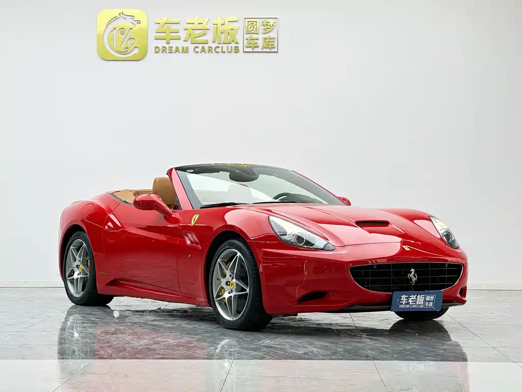 Ferrari California T 2012 4.3L Standard 2012 - thumbnail 3