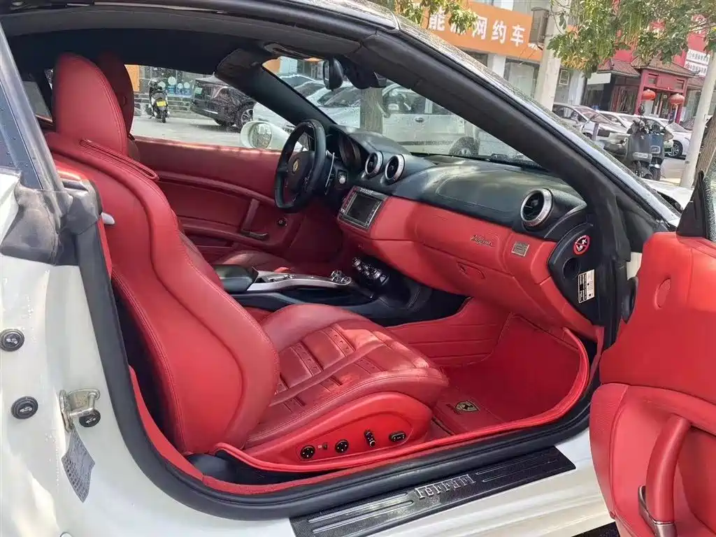 Ferrari California T 4.3L Standard 2012 2013 - thumbnail 6