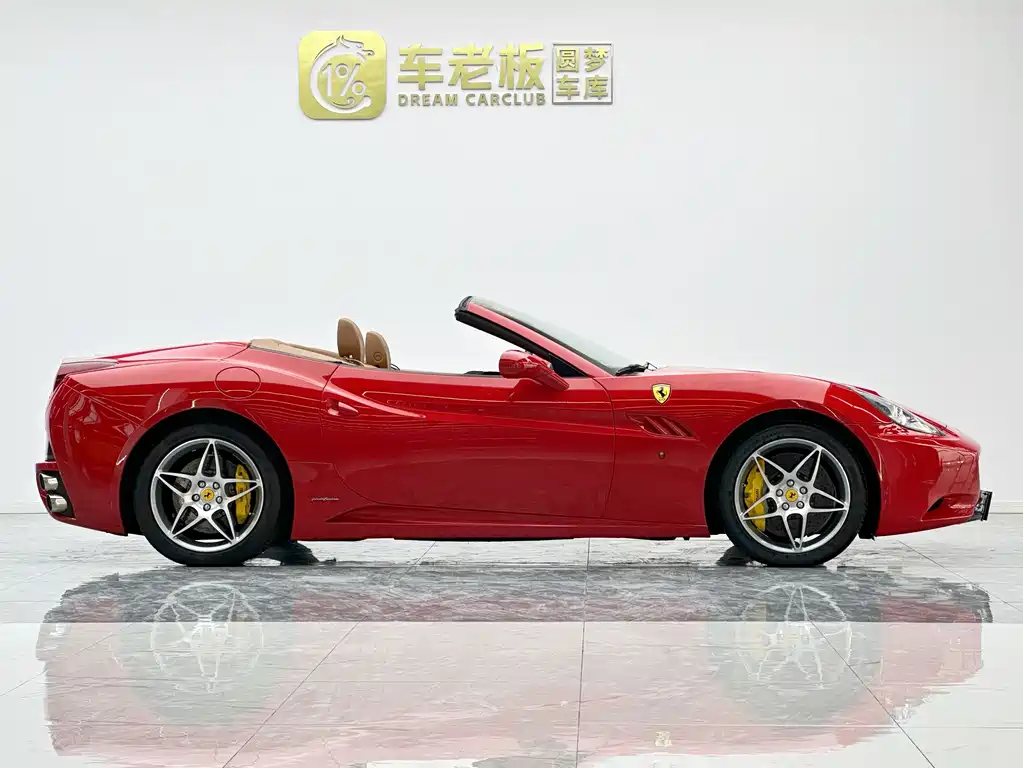 Ferrari California T 2012 4.3L Standard 2012 - thumbnail 7