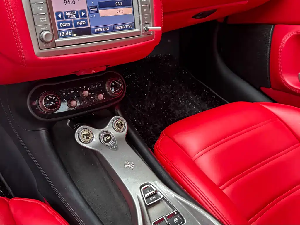 Ferrari California T 2009 4.3L Standard 2011 - thumbnail 12