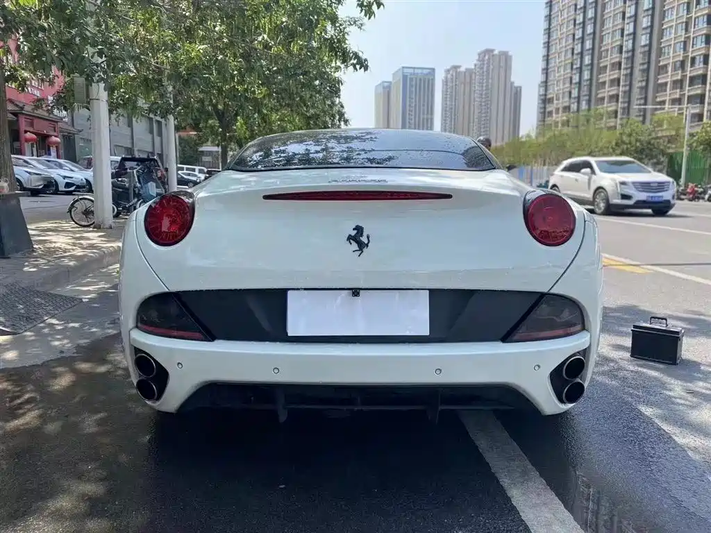 Ferrari California T 4.3L Standard 2012 2013 - thumbnail 8