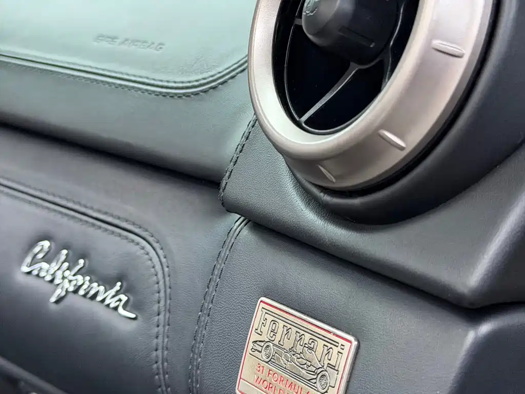 Ferrari California T 2012 4.3L Standard 2012 - thumbnail 7