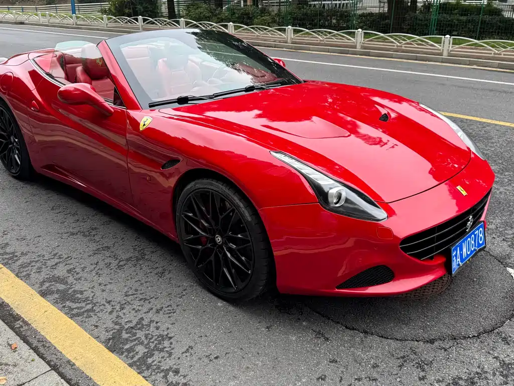 Ferrari California T 2009 4.3L Standard 2011 - thumbnail 15