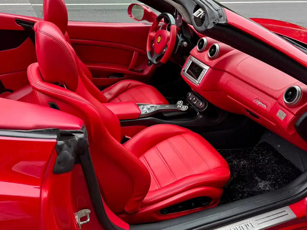 Ferrari California T 2009 4.3L Standard 2011 - thumbnail 18