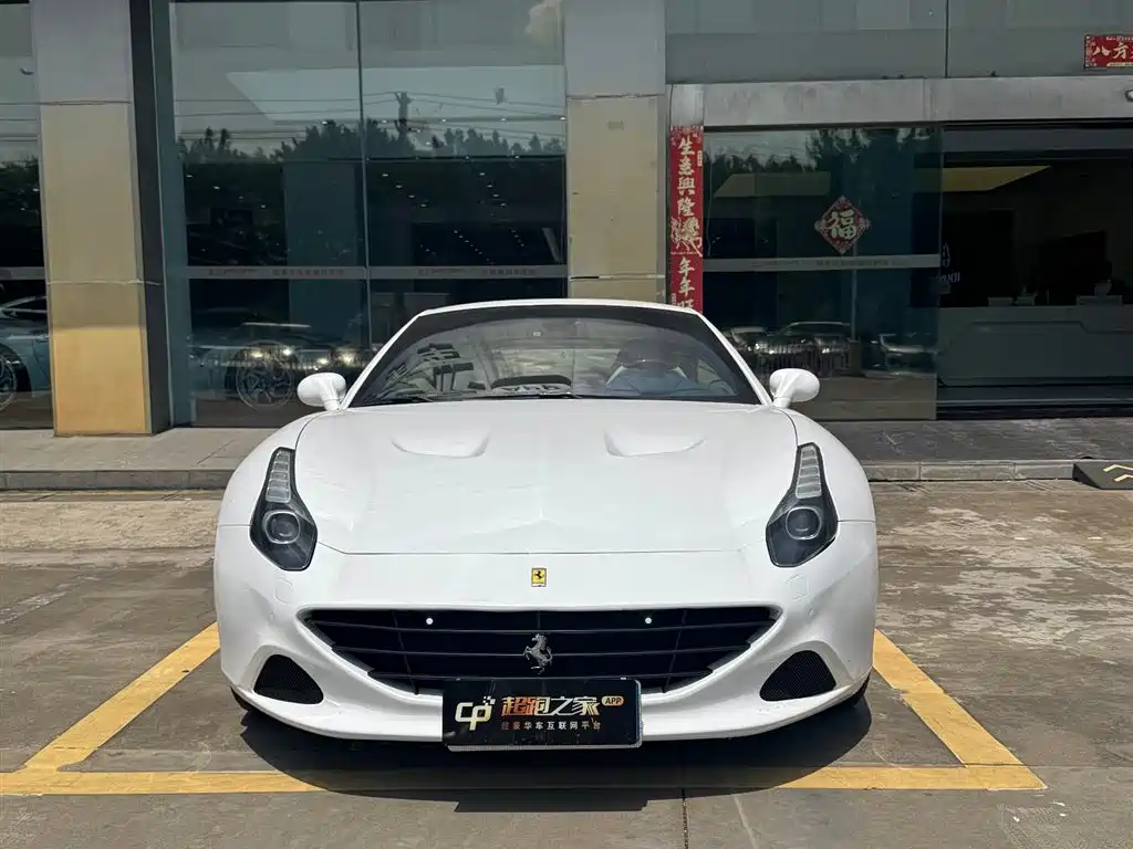 Ferrari California T 3.9T Standard 2015 2015 - thumbnail 2