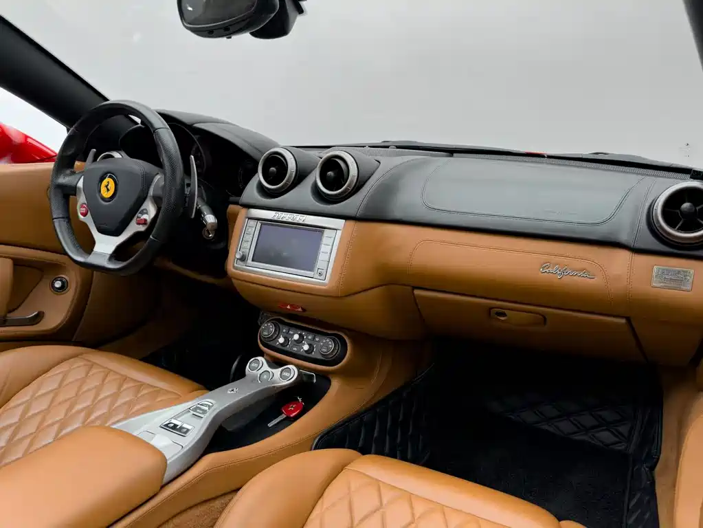 Ferrari California T 2012 4.3L Standard 2012 - thumbnail 15