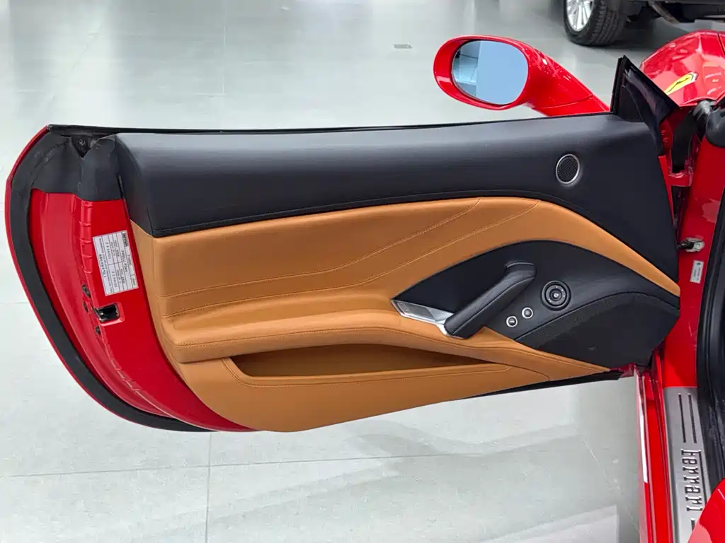 Ferrari California T 3.9T Standard 2015 2017 - thumbnail 8