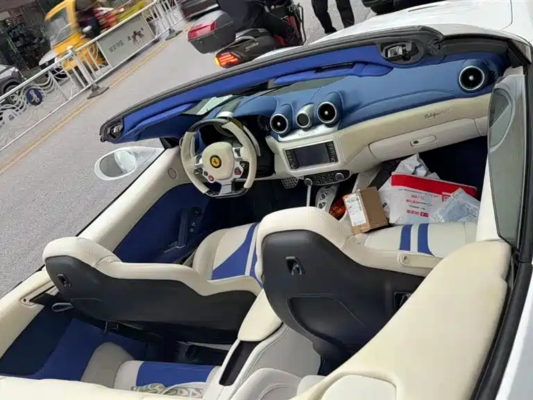 Ferrari California T 3.9T Standard 2015 2015 - thumbnail 11