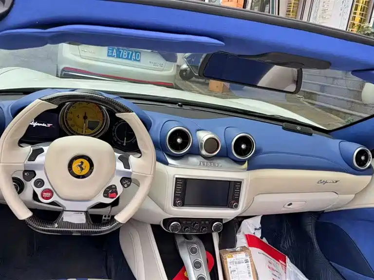Ferrari California T 3.9T Standard 2015 2015 - thumbnail 12
