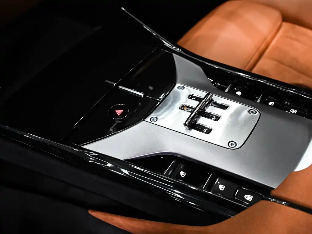 Ferrari Purosangue 2023 6.5L V12 2025 - thumbnail 24