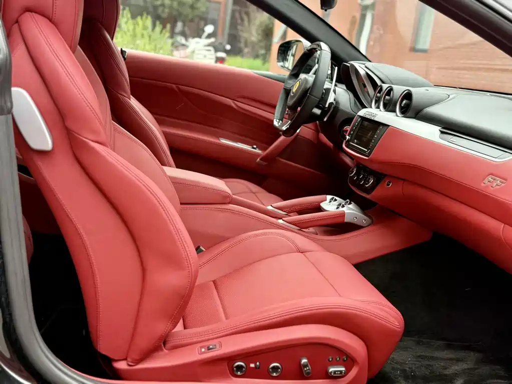 Ferrari Ferrari FF 2012 6.3L V12 2013 - thumbnail 18