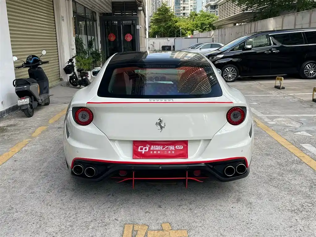 Ferrari Ferrari FF 2012 6.3L V12 2012 - thumbnail 6
