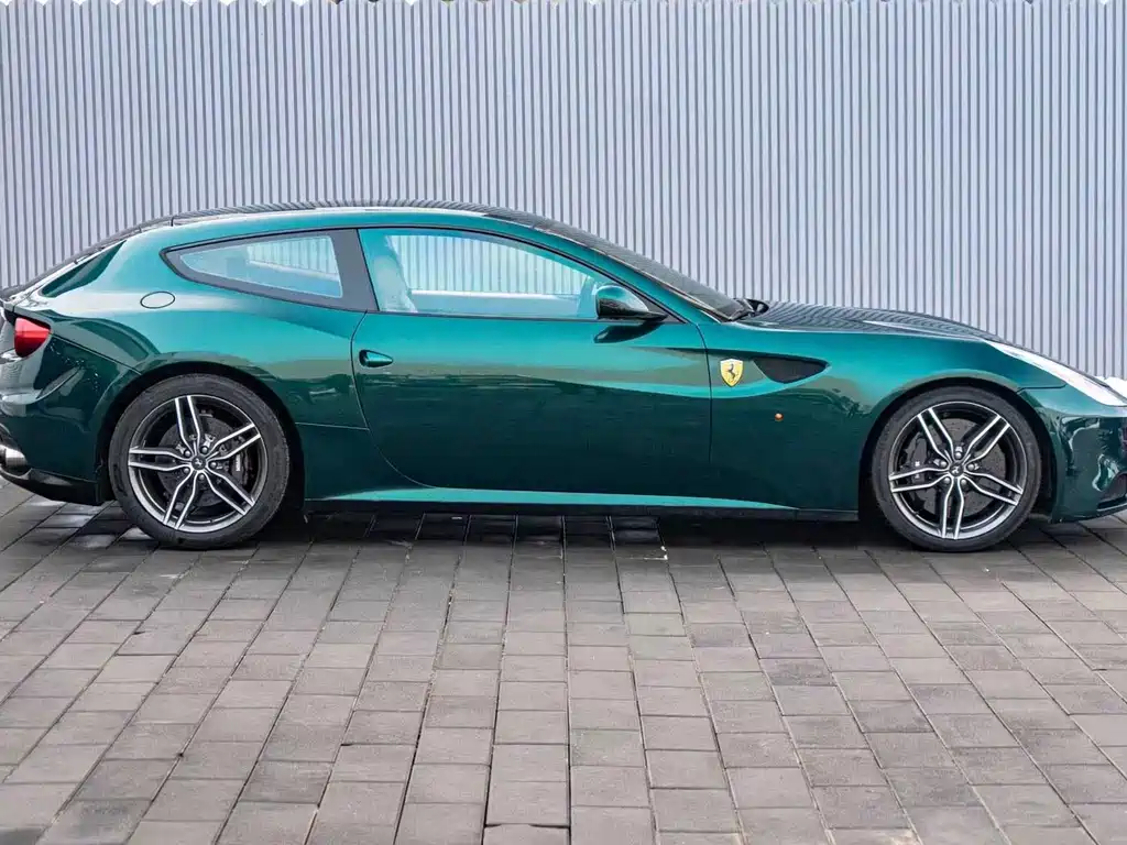 Ferrari Ferrari FF 2012 6.3L V12 2013 - thumbnail 5